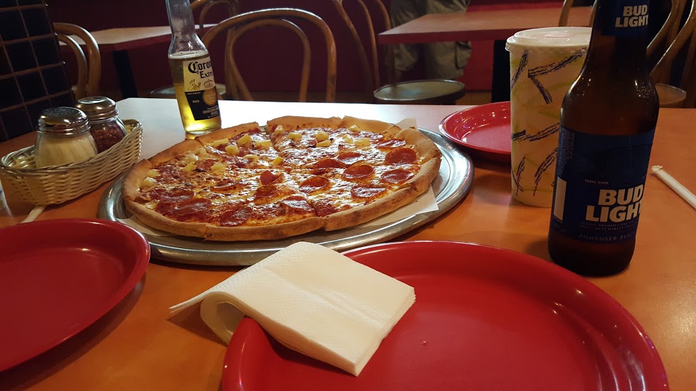 Cousimano’s Pizza & Italian Deli